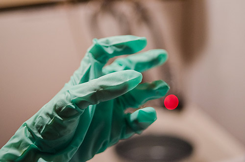 use latex gloves while dyeing fabrics