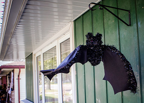 hanging bat halloween