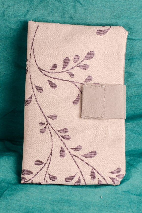 DIY: Homemade tablet case | Commatose.ca