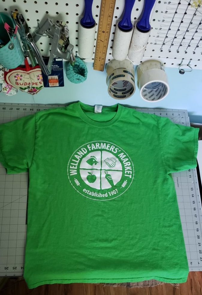 DIY: Upcycle your old t-shirt into a kid’s raglan! - Commatose.ca